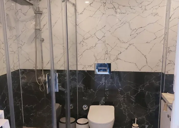 Casa Hills מלון 5*